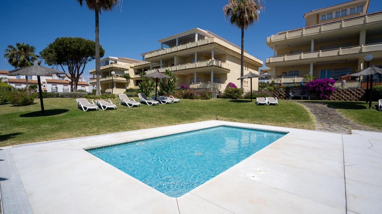 شقة Seaview And Big Terrace Cabopino ماربيا المظهر الخارجي الصورة