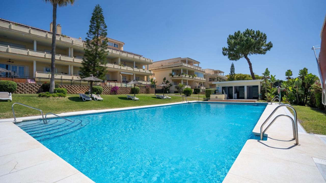 شقة Seaview And Big Terrace Cabopino ماربيا المظهر الخارجي الصورة