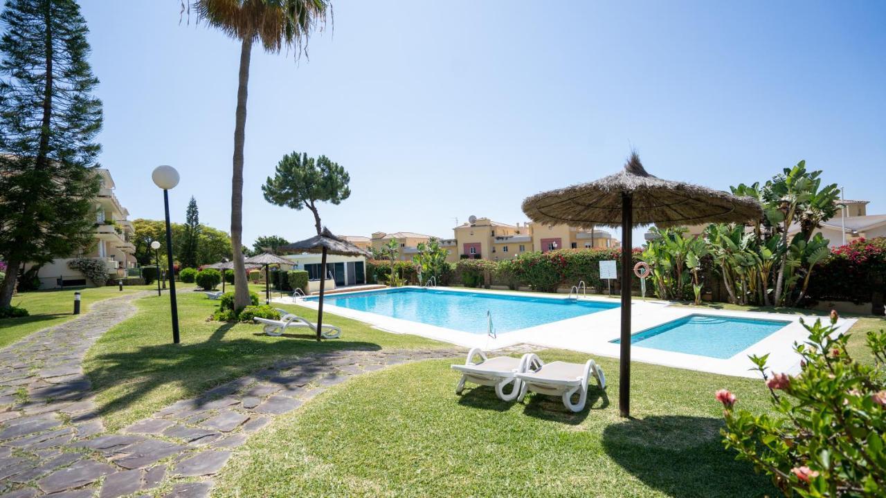 شقة Seaview And Big Terrace Cabopino ماربيا المظهر الخارجي الصورة